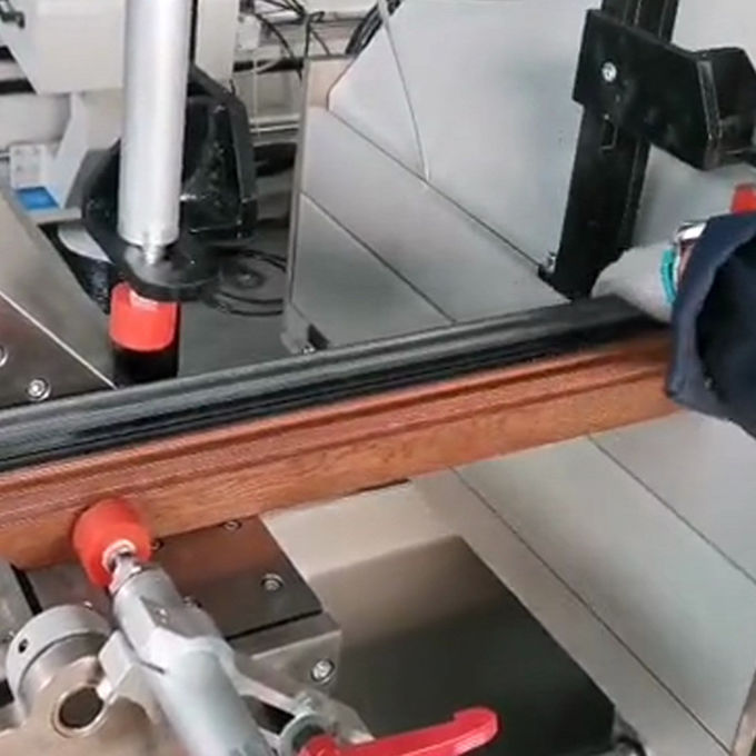 DOUBLE HEAD MITRE SAW ALUMINUM EXTRUSION CUTTING MACHINE 2 X 2.2 KW 1
