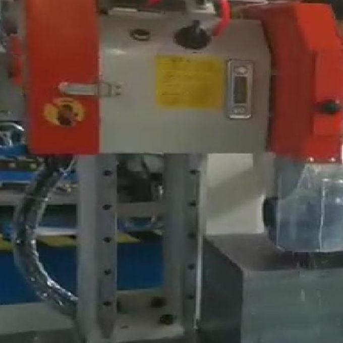 Steel pipe cutting machine PLC control window profiles square tube automatic stainless steel pipe cutting machine 1