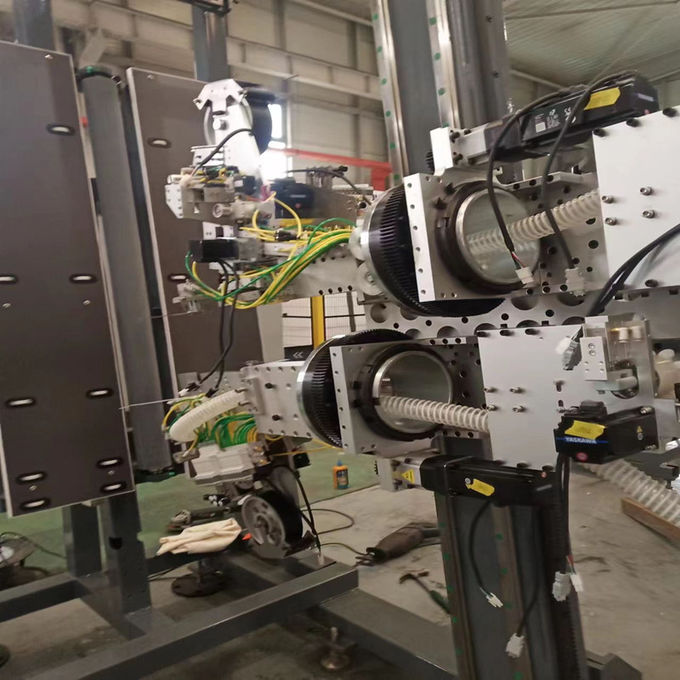 CNC SUPER SPACER EQUIPPED ROBOT 2