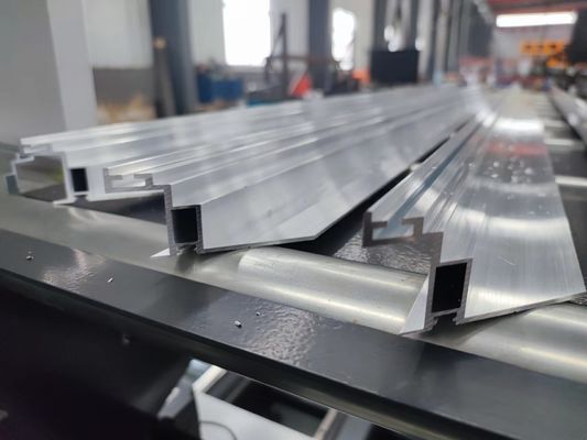 WINDOW MANUFACTURING INDUSTRY ALUMINUM 5 AXIS CNC CUTTING MACHINE FOR SPACE ANGLE