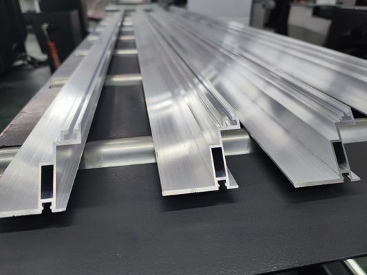 WINDOW MANUFACTURING INDUSTRY ALUMINUM 5 AXIS CNC CUTTING MACHINE FOR SPACE ANGLE